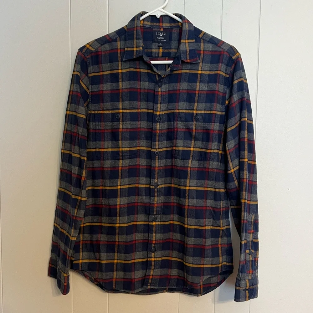 J.Crew‎ long sleeve button-down plaid flannel size S